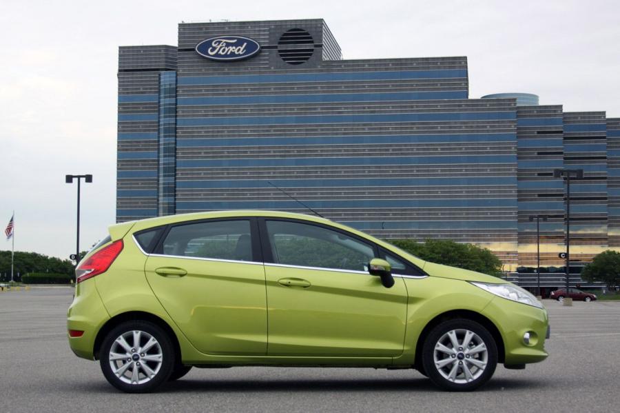  Ford Fiesta 2010 года  (EU) (фото 5 из 43)